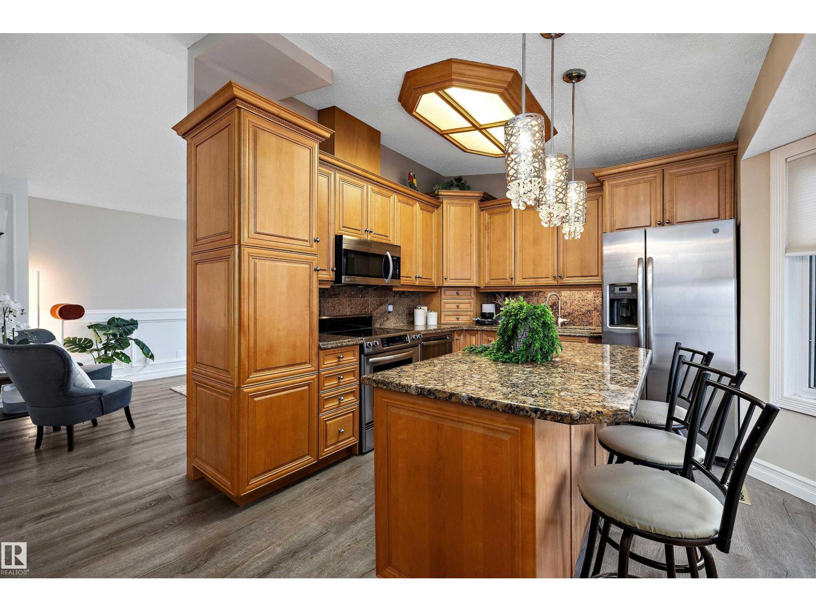 19020 86 Av Nw, Edmonton, Alberta  T5T 1Y4 - Photo 9 - E4467008