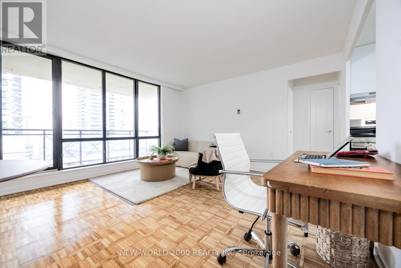 1503 - 101 Roehampton Avenue, Toronto, Ontario  M4P 2W2 - Photo 12 - C12493744