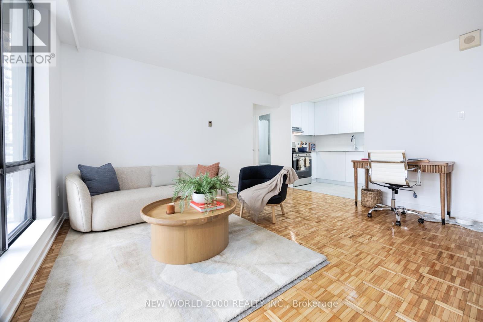 1503 - 101 Roehampton Avenue, Toronto, Ontario  M4P 2W2 - Photo 9 - C12493744