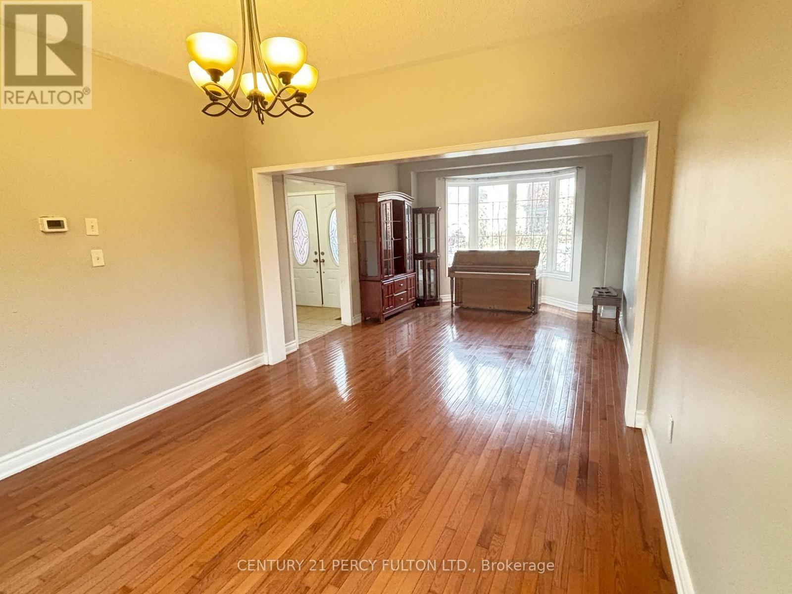 31 Williamson Drive W, Ajax, Ontario L1T 4M7 - Photo 4 - E12583330