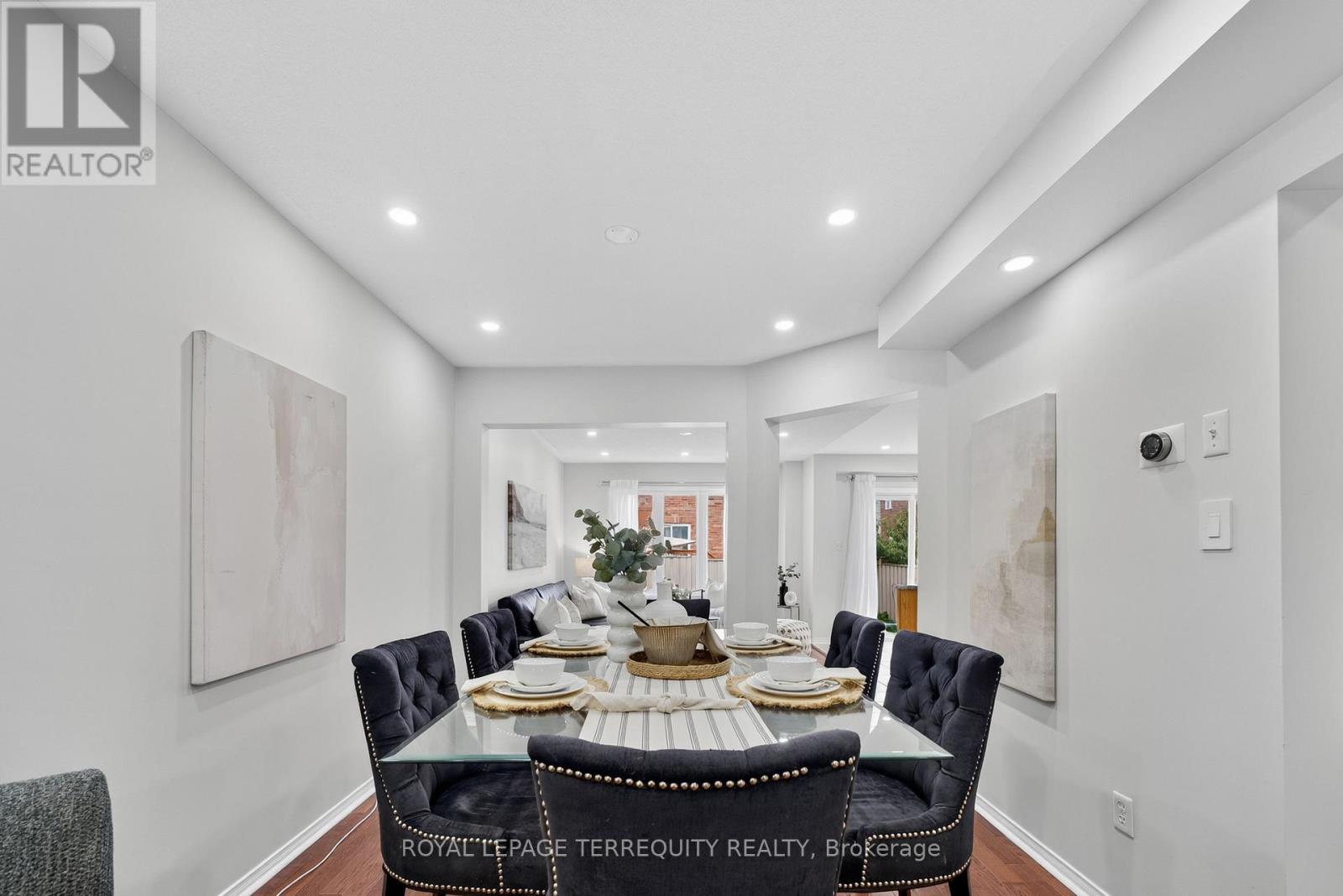 319 Penndutch Circle, Whitchurch-Stouffville, Ontario  L4A 0P2 - Photo 8 - N12538010