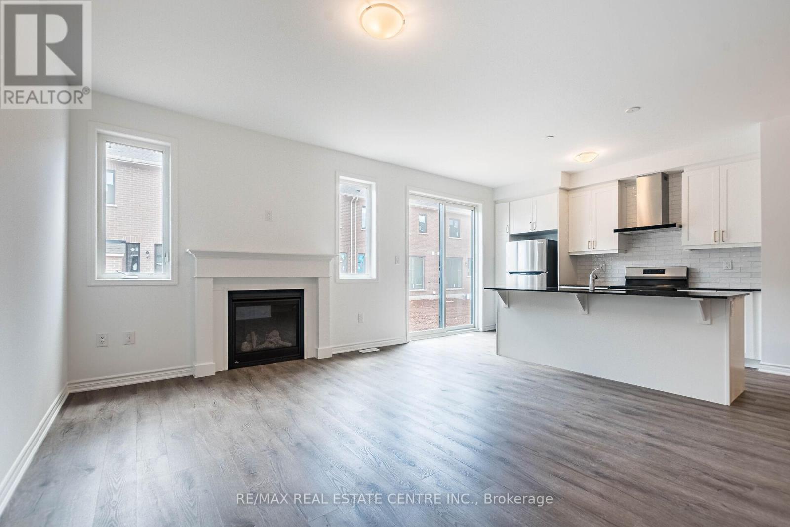 1700 Dance Court, Milton, Ontario  L9T 6H8 - Photo 11 - W12514938