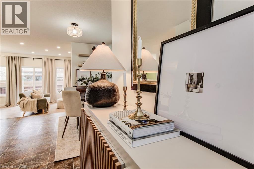 755 Southwood Way, Woodstock, Ontario  N4V 1G5 - Photo 5 - 40791213