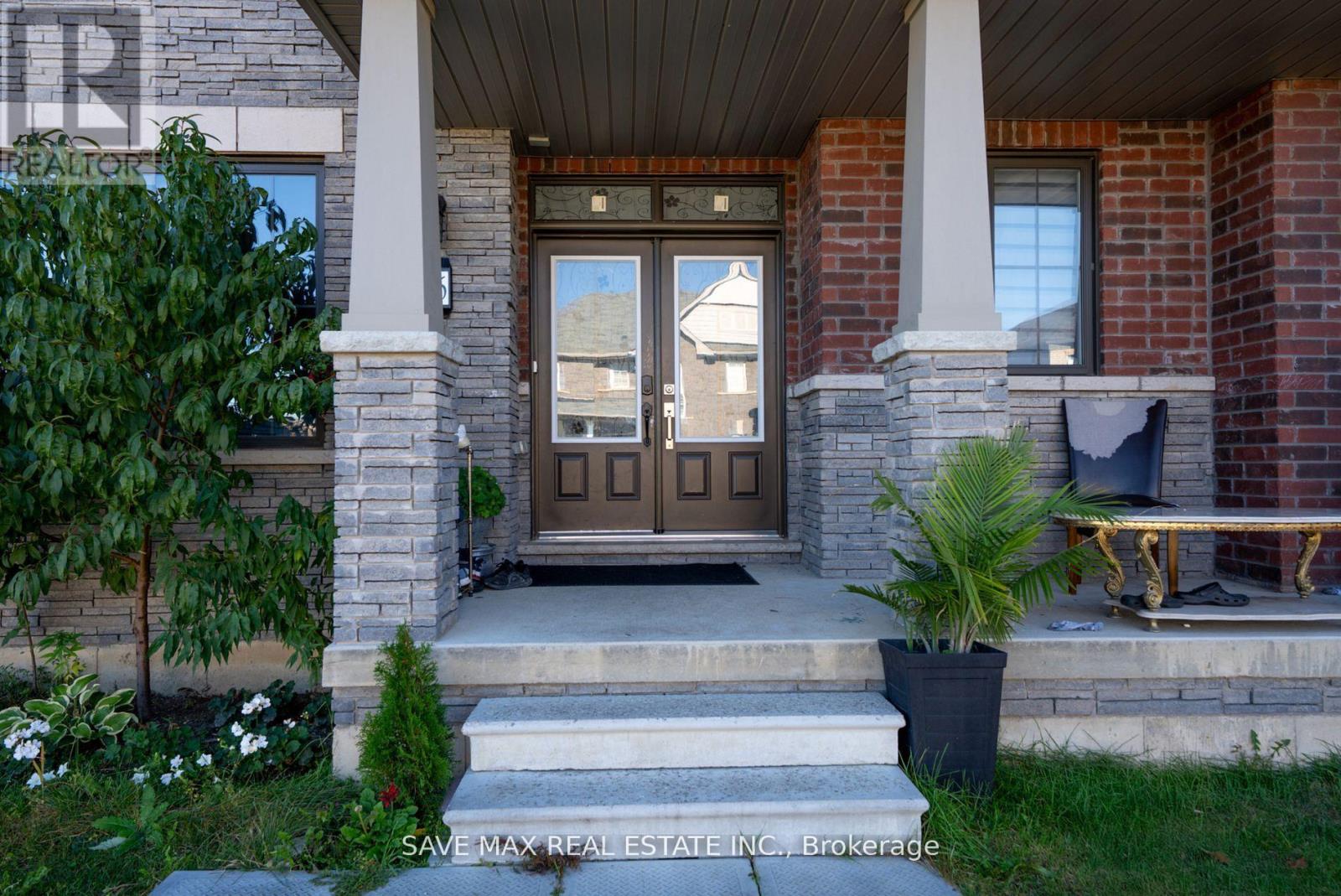 56 Witteveen Drive, Brantford, Ontario  N3T 0S3 - Photo 4 - X12586224