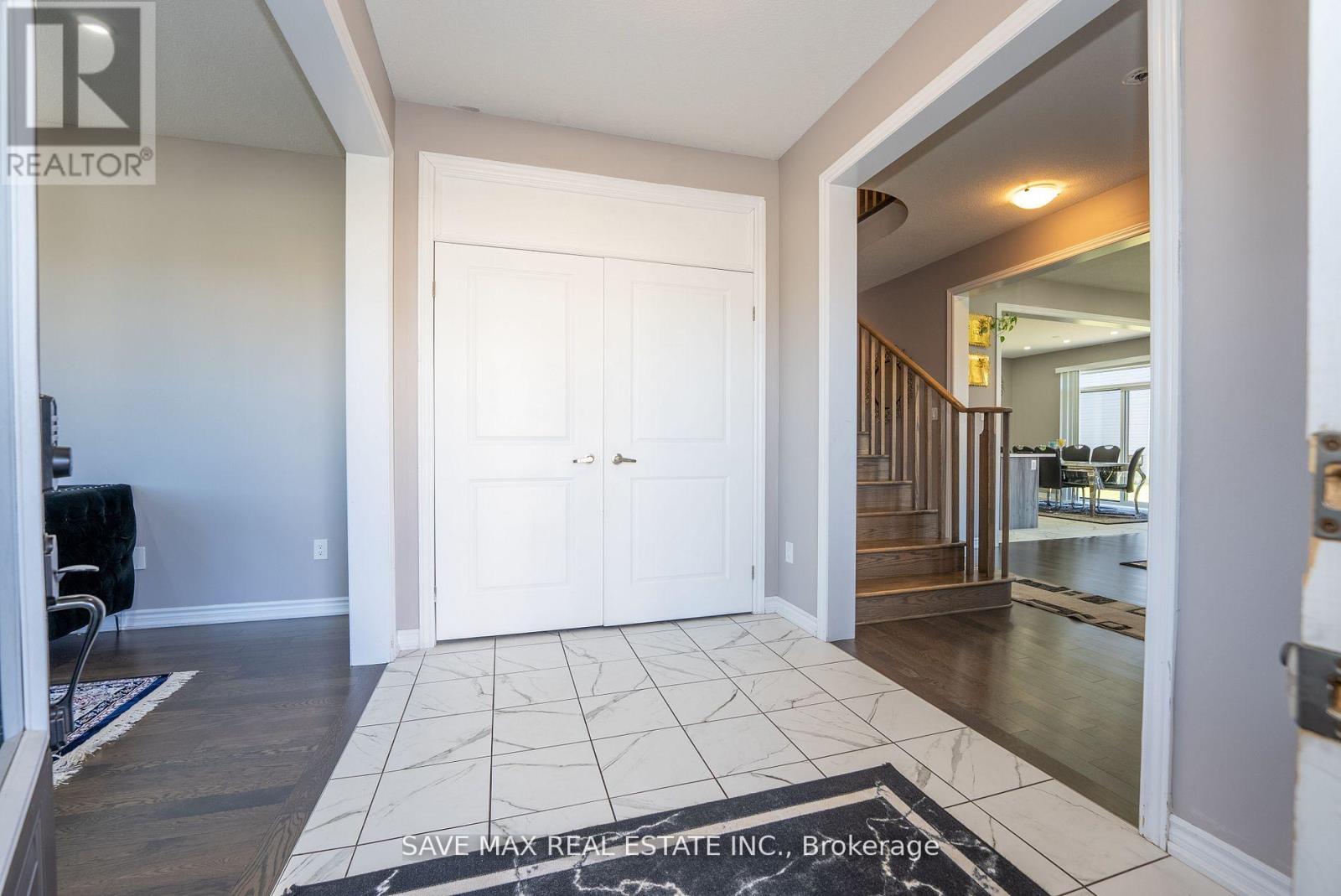 56 Witteveen Drive, Brantford, Ontario  N3T 0S3 - Photo 5 - X12586224