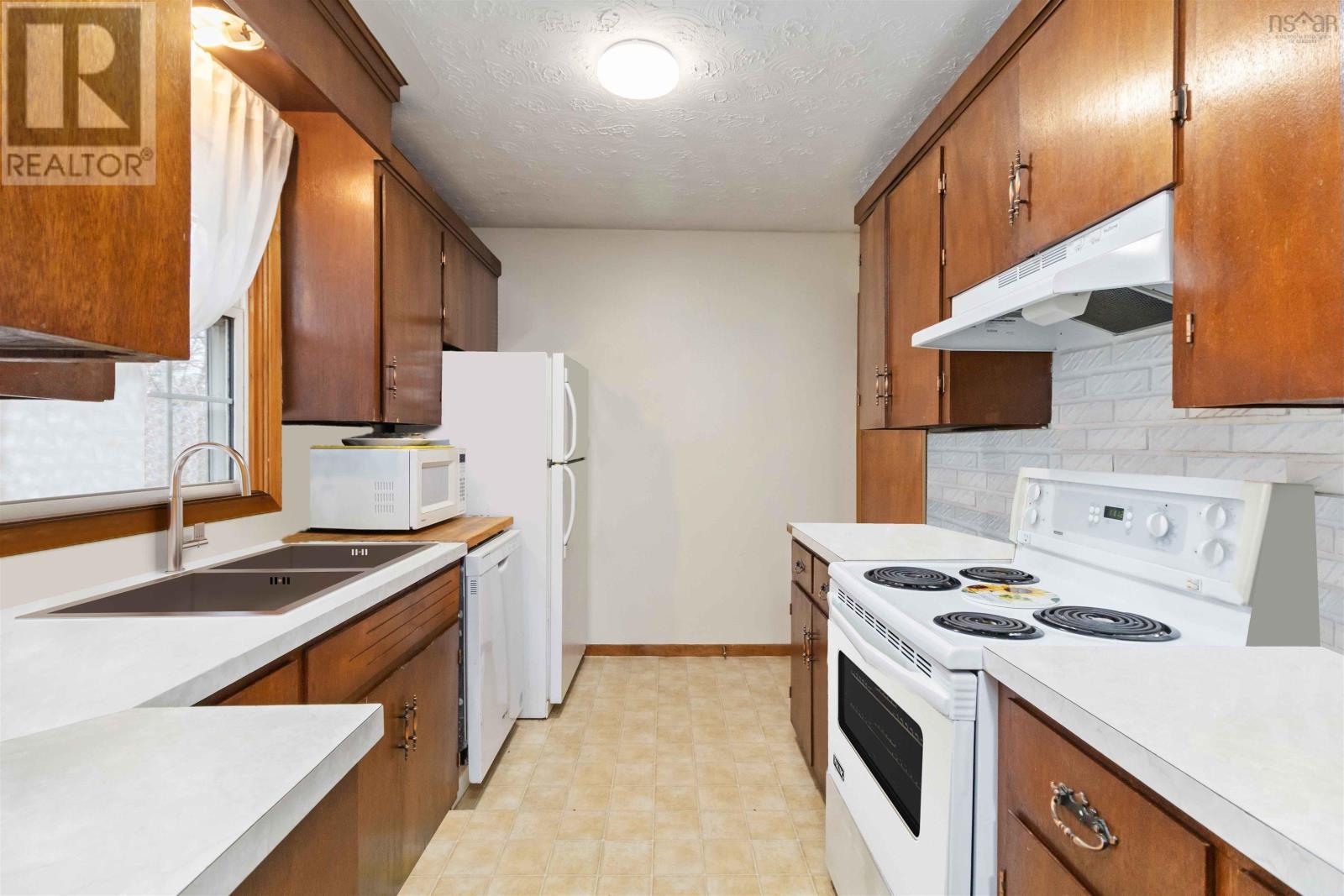 14 Dublin Avenue, Bridgewater, Nova Scotia  B4V 1Z5 - Photo 8 - 202528751