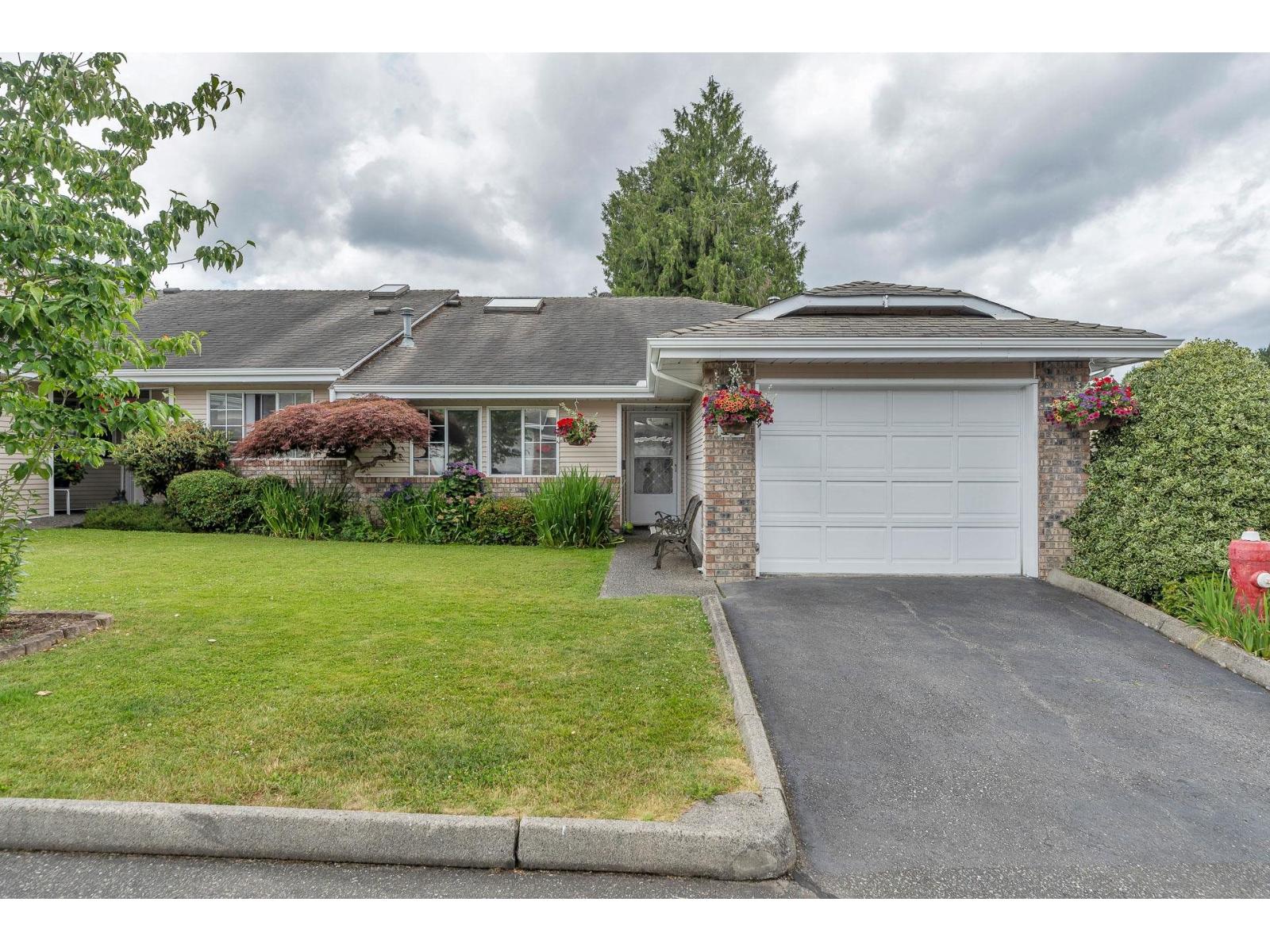 18 5051 203 Street, Langley, British Columbia  V3A 1V5 - Photo 1 - R3070695