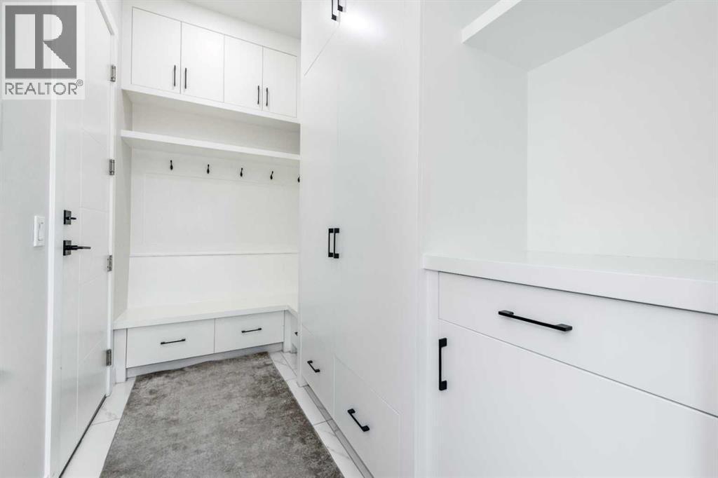 66 Waterford Road, Chestermere, Alberta T1X 2M7 - Photo 4 - A2271205