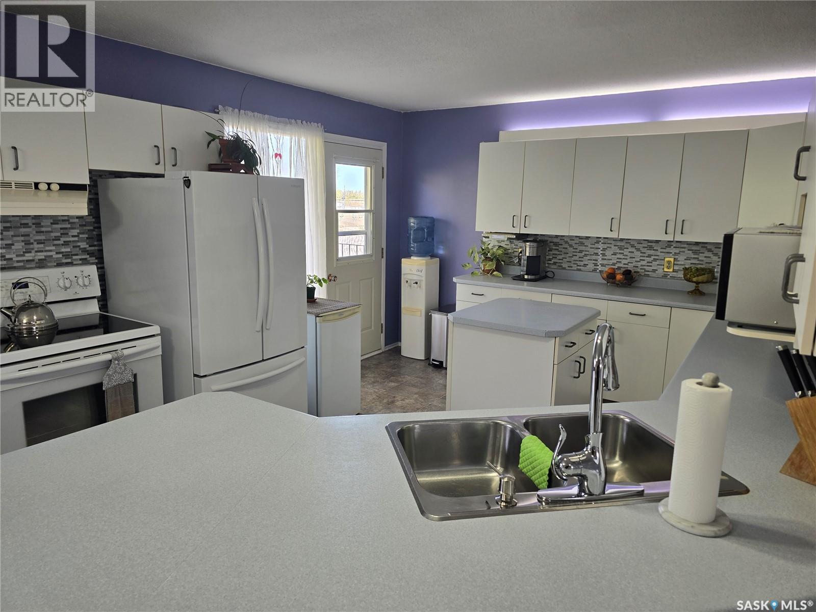 Abcd 201 King Street, Punnichy, Saskatchewan  S0A 3C0 - Photo 38 - SK024909