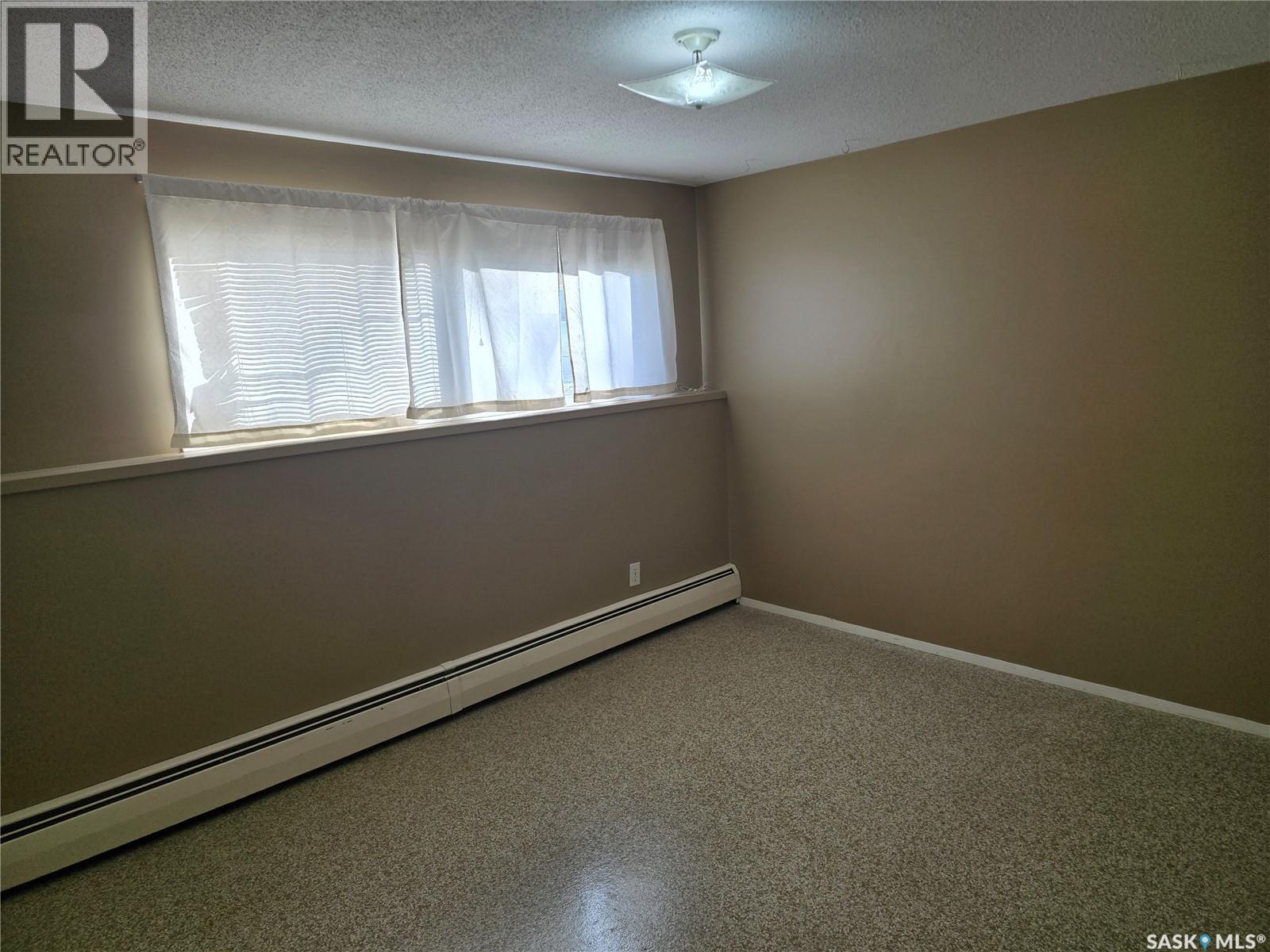 Abcd 201 King Street, Punnichy, Saskatchewan  S0A 3C0 - Photo 8 - SK024909