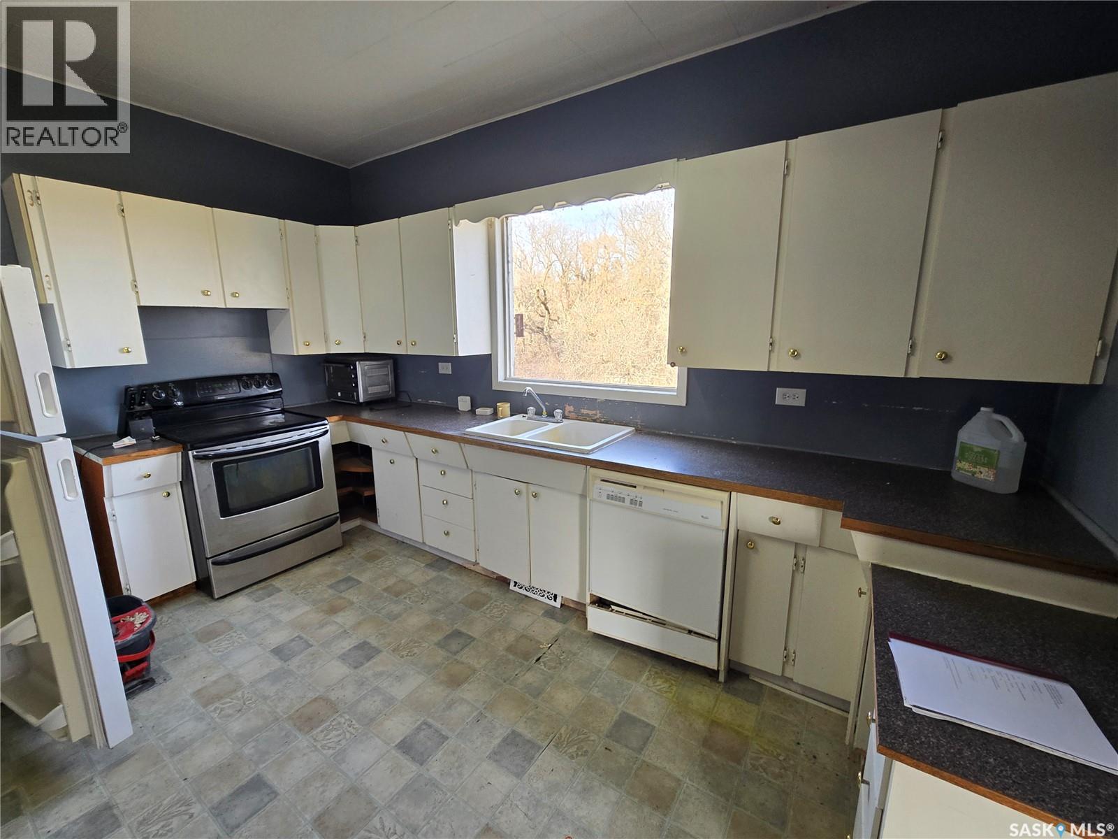 Yellow House Acreage, Wawken Rm No. 93, Saskatchewan  S0G 2R0 - Photo 8 - SK024867