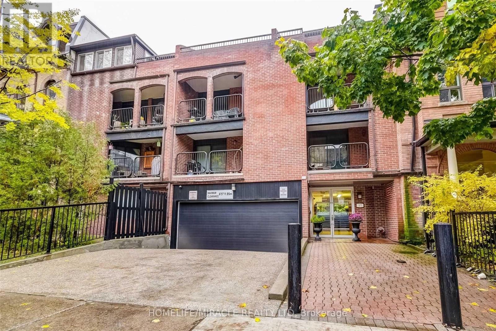 35 - 17 Pembroke Street, Toronto, Ontario  M5A 2N6 - Photo 4 - C12586328