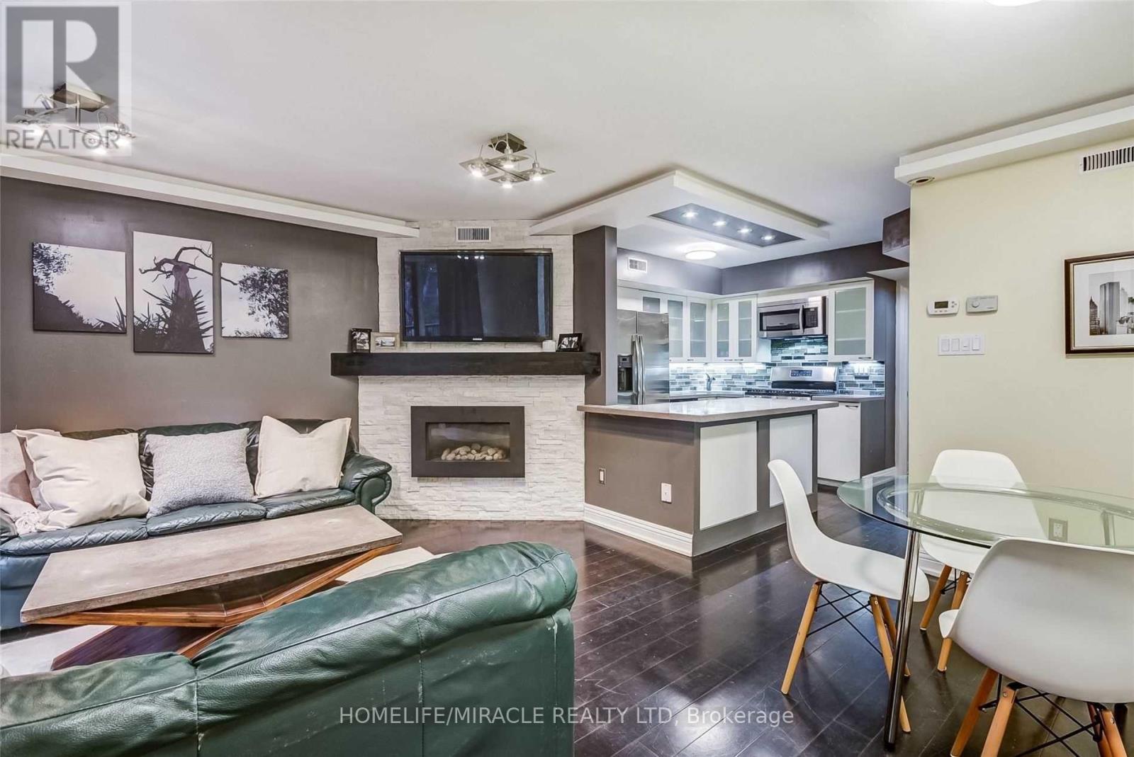 35 - 17 Pembroke Street, Toronto, Ontario  M5A 2N6 - Photo 9 - C12586328