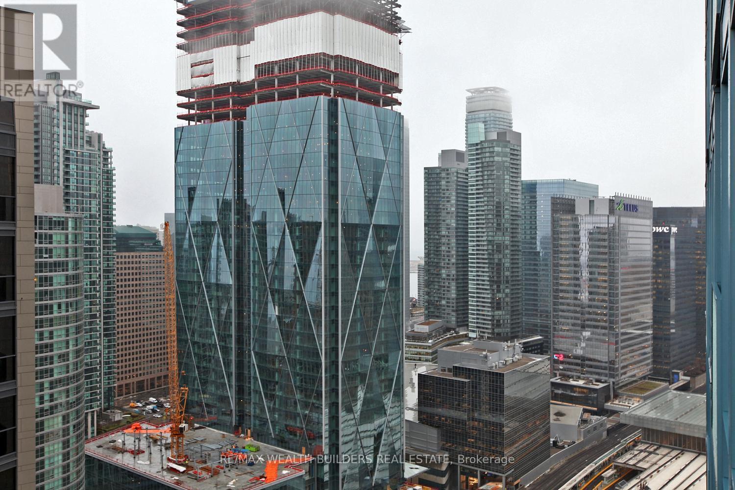 3512 - 8 The Esplanade Avenue, Toronto, Ontario  M5E 0A6 - Photo 25 - C12586444