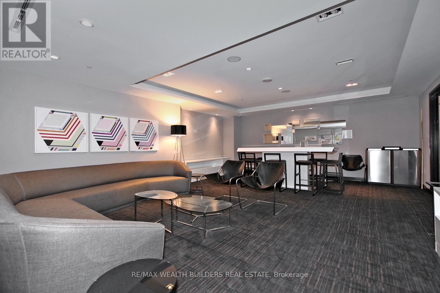 3512 - 8 The Esplanade Avenue, Toronto, Ontario  M5E 0A6 - Photo 27 - C12586444