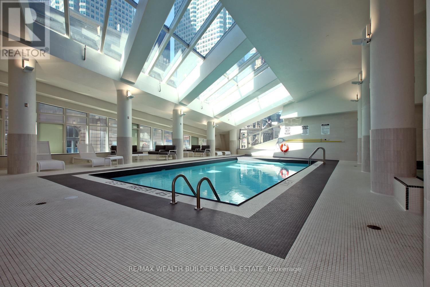 3512 - 8 The Esplanade Avenue, Toronto, Ontario  M5E 0A6 - Photo 28 - C12586444