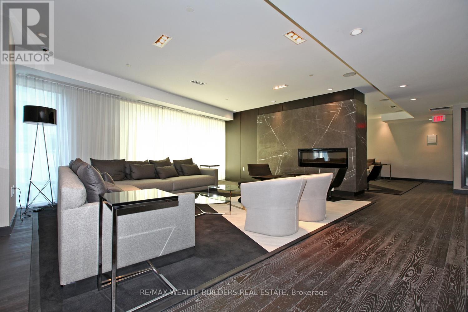 3512 - 8 The Esplanade Avenue, Toronto, Ontario  M5E 0A6 - Photo 31 - C12586444