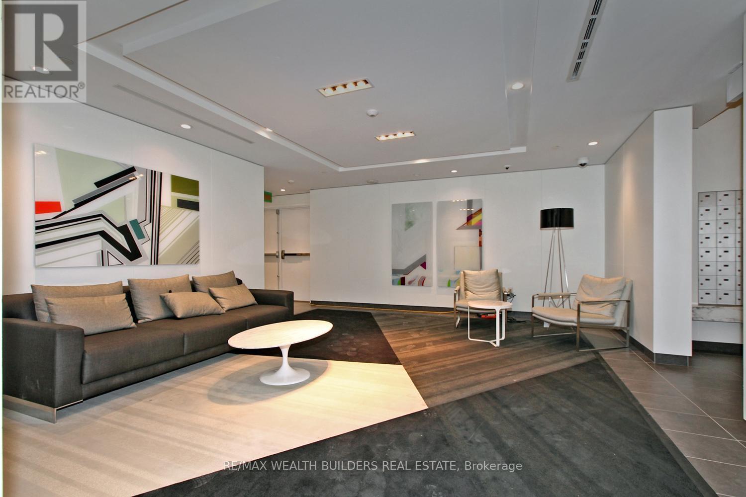 3512 - 8 The Esplanade Avenue, Toronto, Ontario  M5E 0A6 - Photo 33 - C12586444