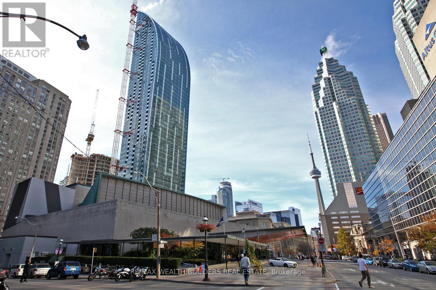 3512 - 8 The Esplanade Avenue, Toronto, Ontario  M5E 0A6 - Photo 38 - C12586444