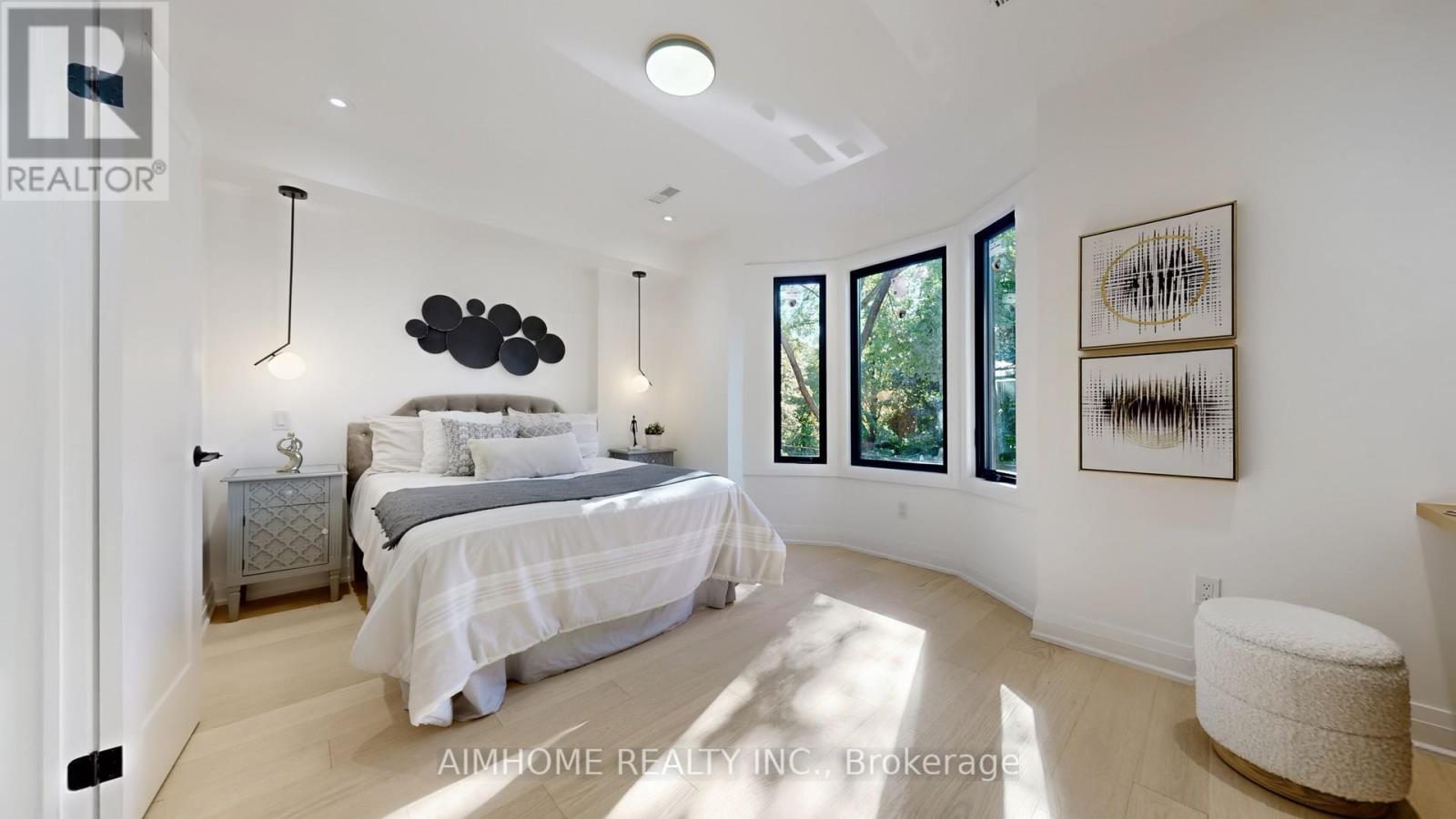 38 Sparkhall Avenue, Toronto, Ontario  M4K 1G5 - Photo 15 - E12586324