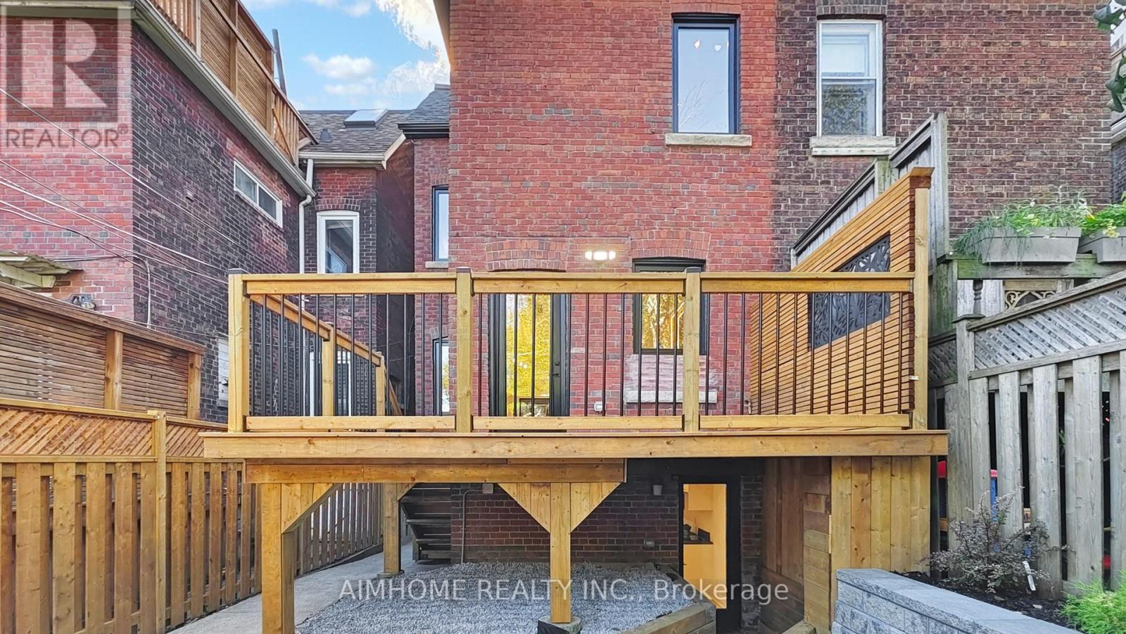 38 Sparkhall Avenue, Toronto, Ontario  M4K 1G5 - Photo 40 - E12586324