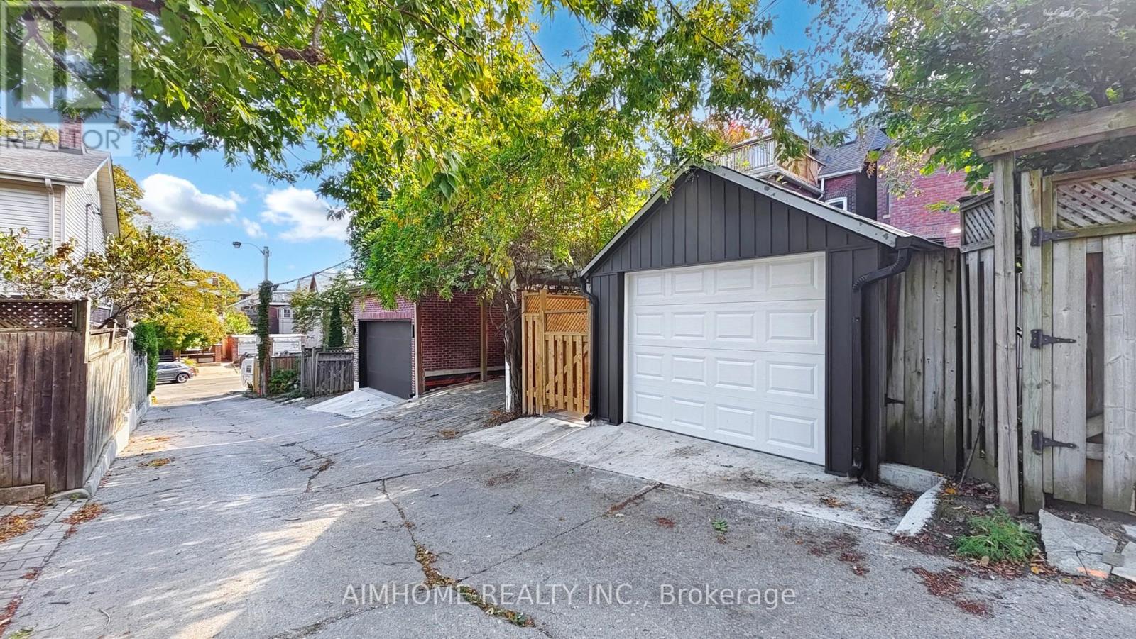 38 Sparkhall Avenue, Toronto, Ontario  M4K 1G5 - Photo 42 - E12586324