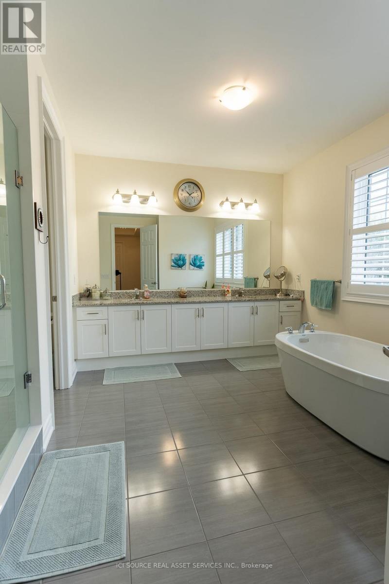 36 Blenheim Circle, Whitby, Ontario  L1P 0E3 - Photo 22 - E12579868