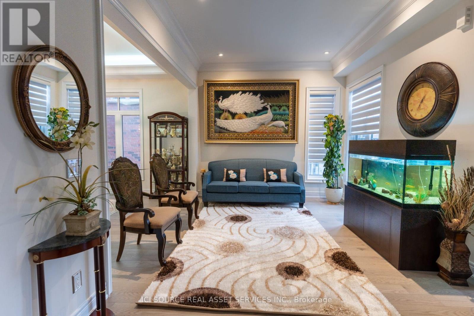 36 Blenheim Circle, Whitby, Ontario  L1P 0E3 - Photo 2 - E12579868