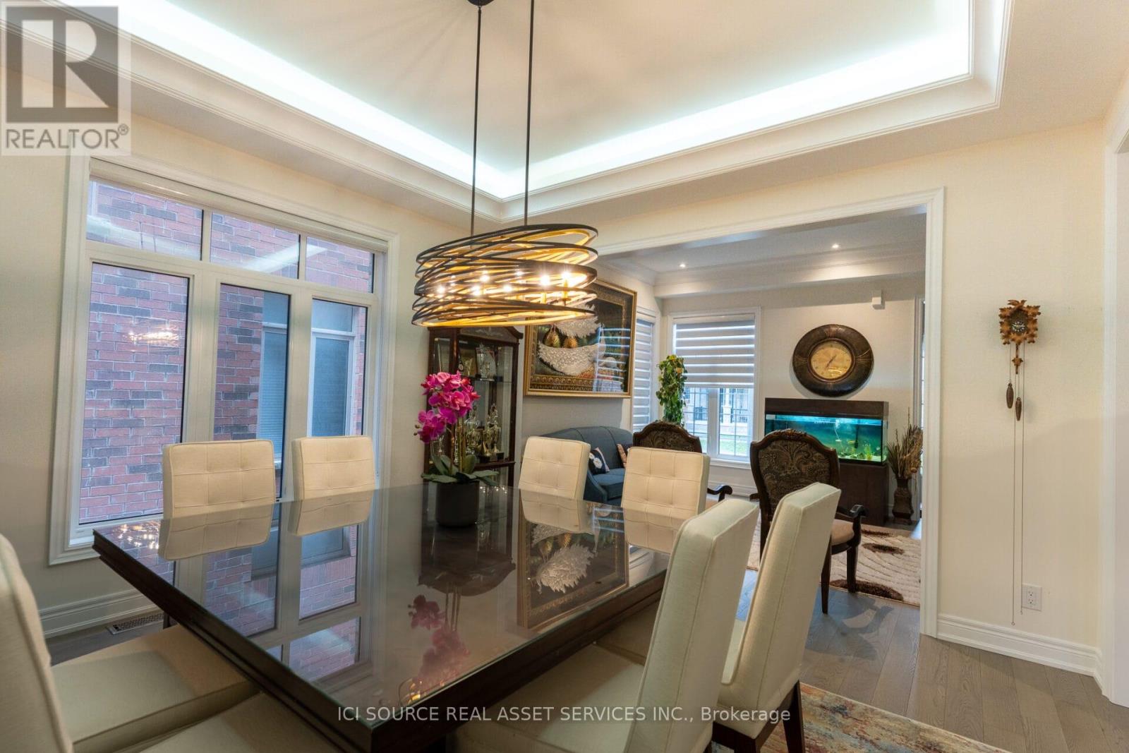 36 Blenheim Circle, Whitby, Ontario  L1P 0E3 - Photo 3 - E12579868