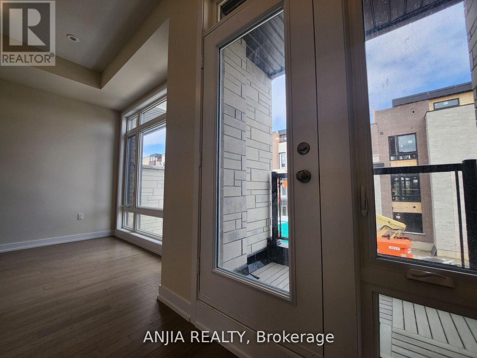 104 Credit Lane, Richmond Hill, Ontario  L4E 1G9 - Photo 19 - N12585528