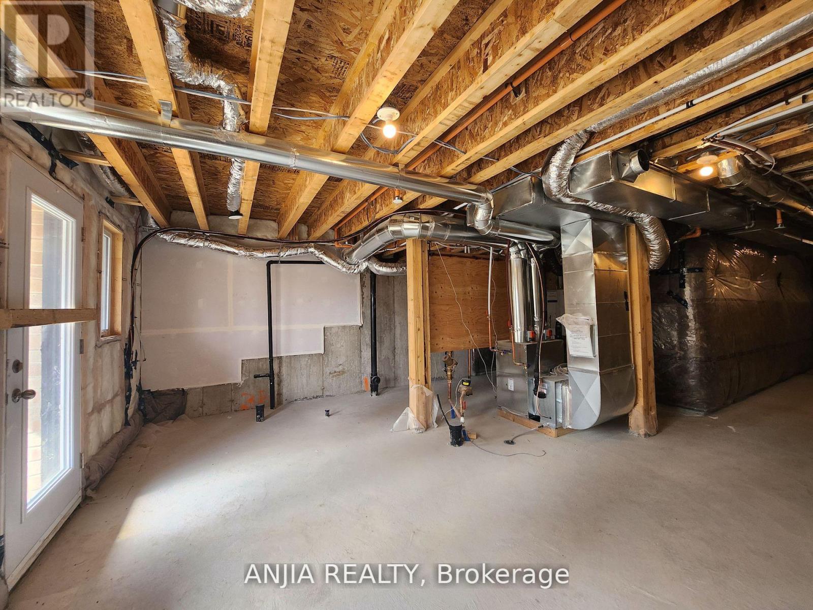 104 Credit Lane, Richmond Hill, Ontario  L4E 1G9 - Photo 31 - N12585528