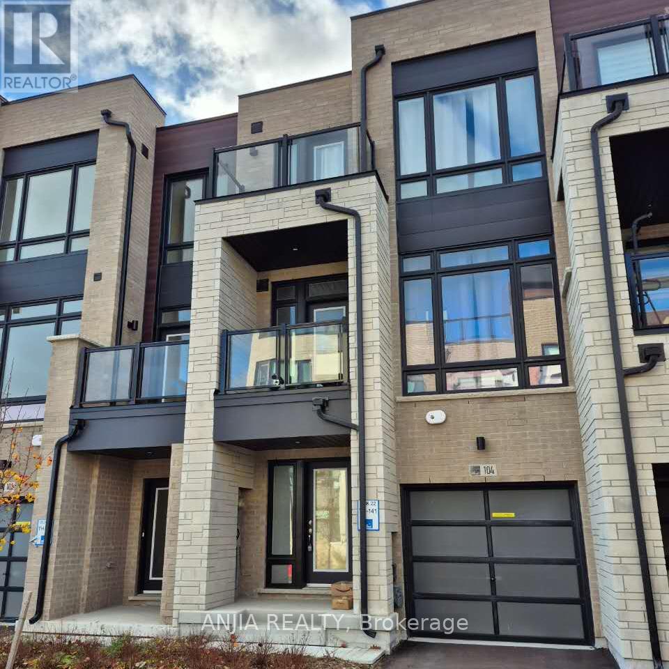 104 Credit Lane, Richmond Hill, Ontario  L4E 1G9 - Photo 2 - N12585528