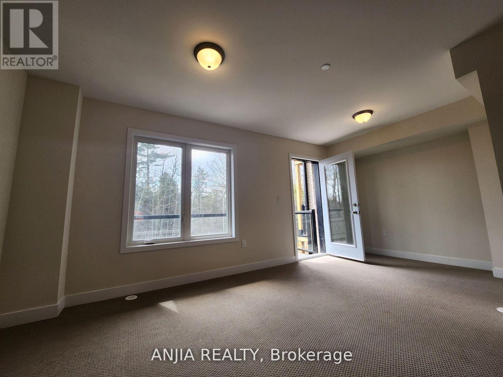 104 Credit Lane, Richmond Hill, Ontario  L4E 1G9 - Photo 8 - N12585528