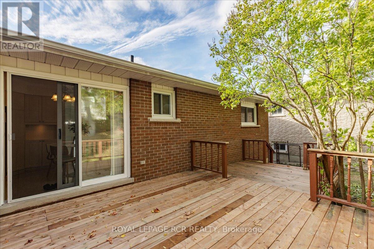 153 Stickwood Court, Newmarket, Ontario  L3Y 5V2 - Photo 24 - N12586330