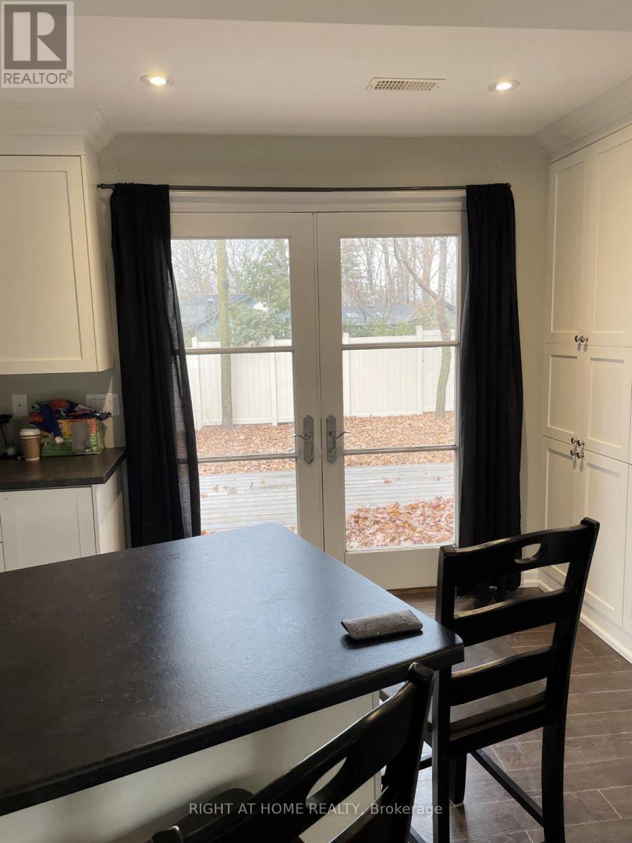 16 Sixth Street, Georgina, Ontario  L0E 1N0 - Photo 4 - N12586356