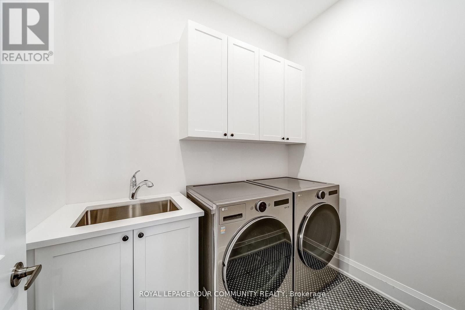 35 Big Canoe Drive, Georgina, Ontario  L0E 1R0 - Photo 24 - N12586358