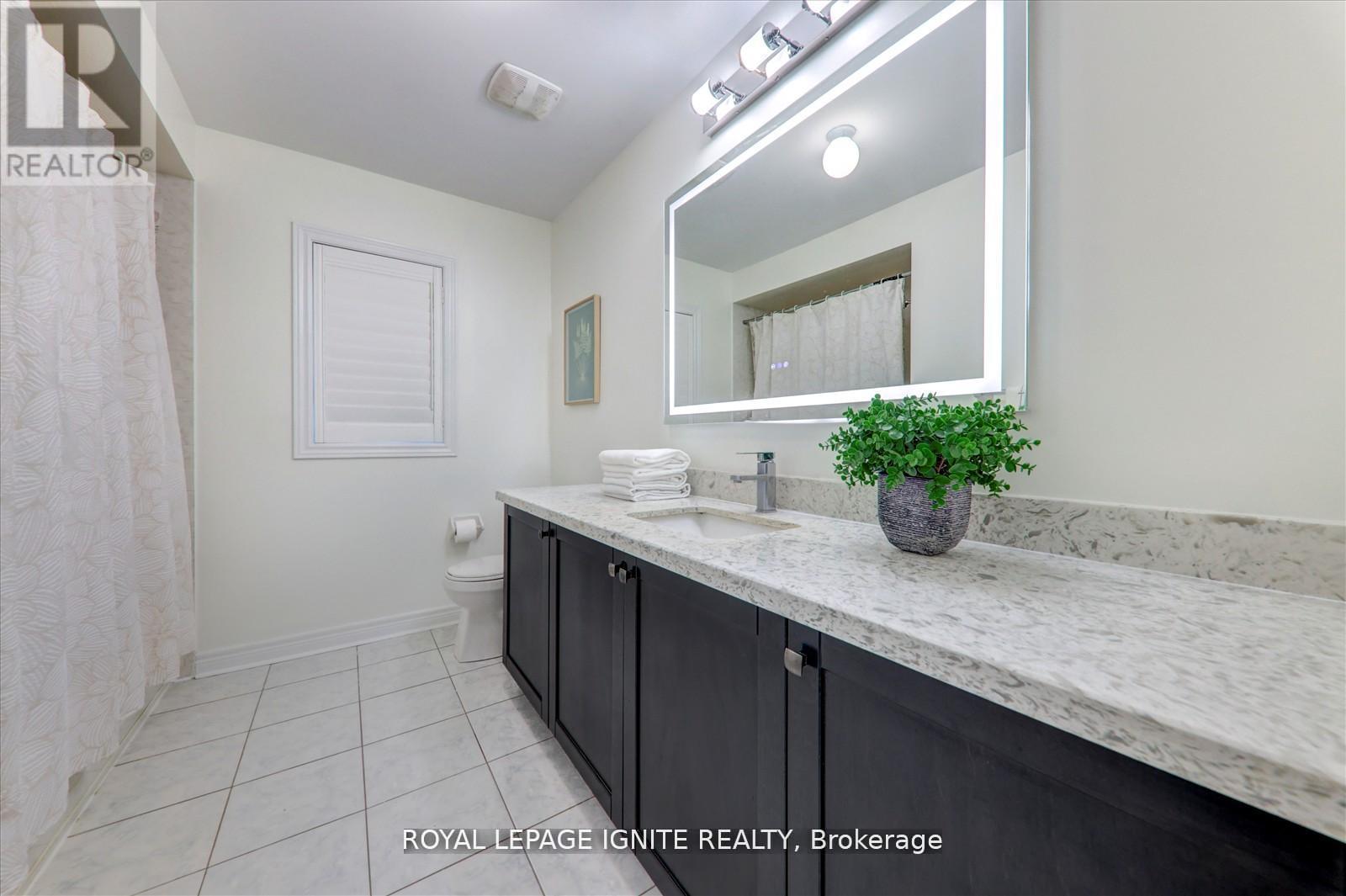 127 Noah's Farm Trail, Whitchurch-Stouffville, Ontario L4A 4P1 - Photo 18 - N12586460