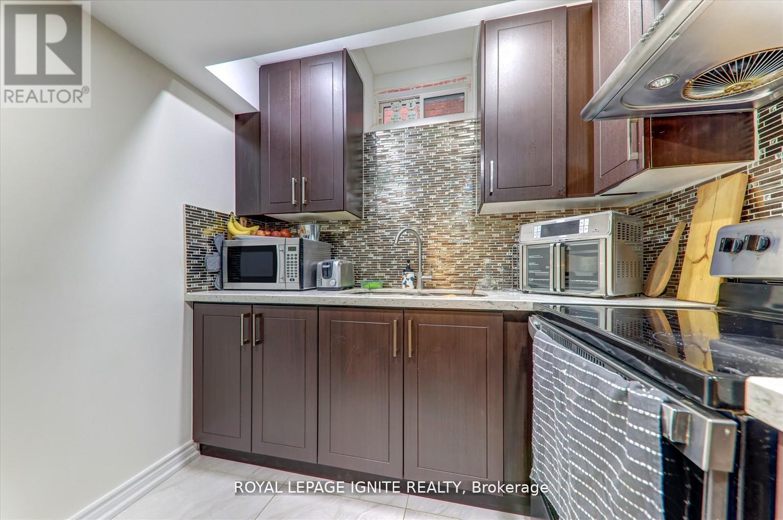 127 Noah's Farm Trail, Whitchurch-Stouffville, Ontario L4A 4P1 - Photo 25 - N12586460