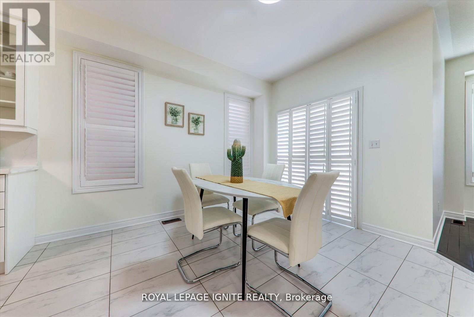 127 Noah's Farm Trail, Whitchurch-Stouffville, Ontario L4A 4P1 - Photo 8 - N12586460