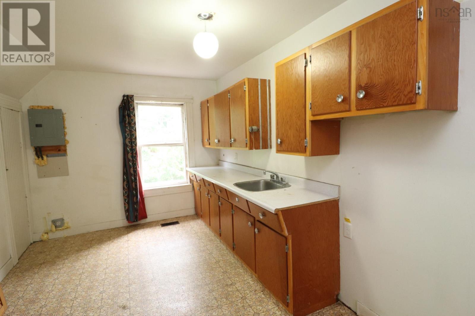 8 Lansdoon Place, Truro, Nova Scotia  B2N 2G1 - Photo 17 - 202522474