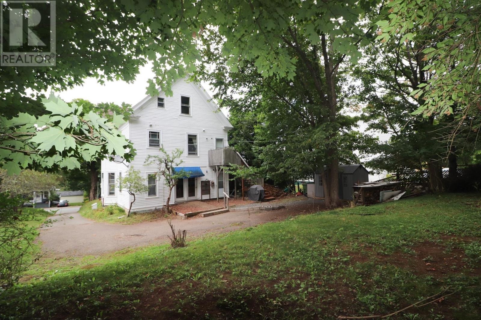 8 Lansdoon Place, Truro, Nova Scotia  B2N 2G1 - Photo 23 - 202522474