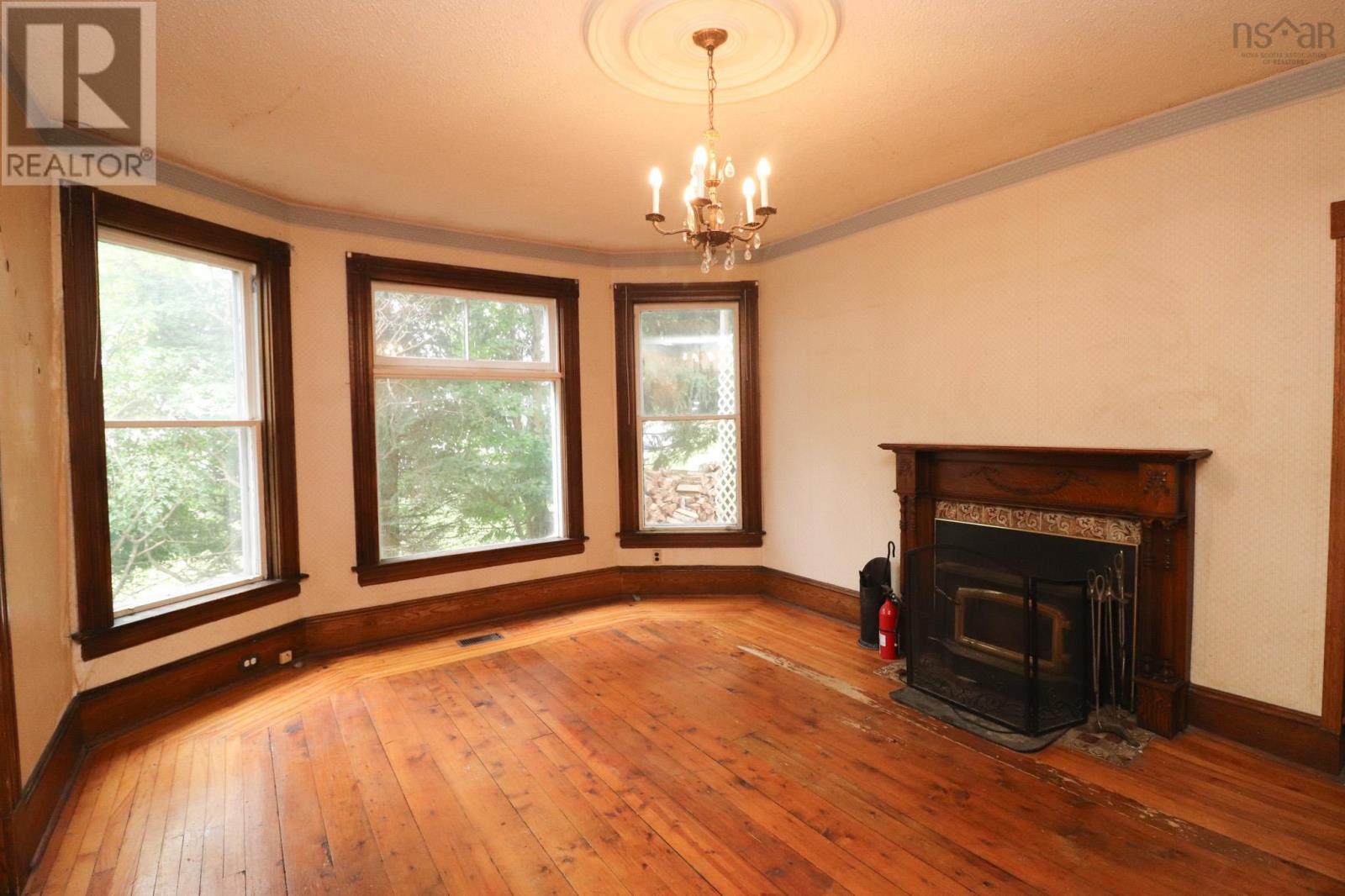 8 Lansdoon Place, Truro, Nova Scotia  B2N 2G1 - Photo 6 - 202522474