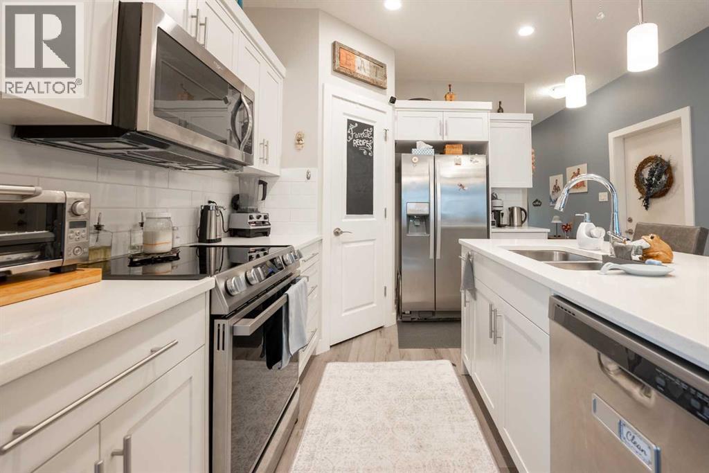 4, 59 Aquitania Circle W, Lethbridge, Alberta  T1J 5M5 - Photo 7 - A2264593