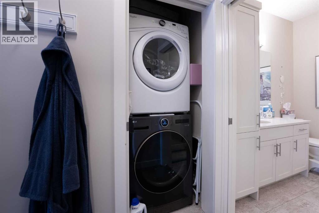 4, 59 Aquitania Circle W, Lethbridge, Alberta  T1J 5M5 - Photo 19 - A2264593