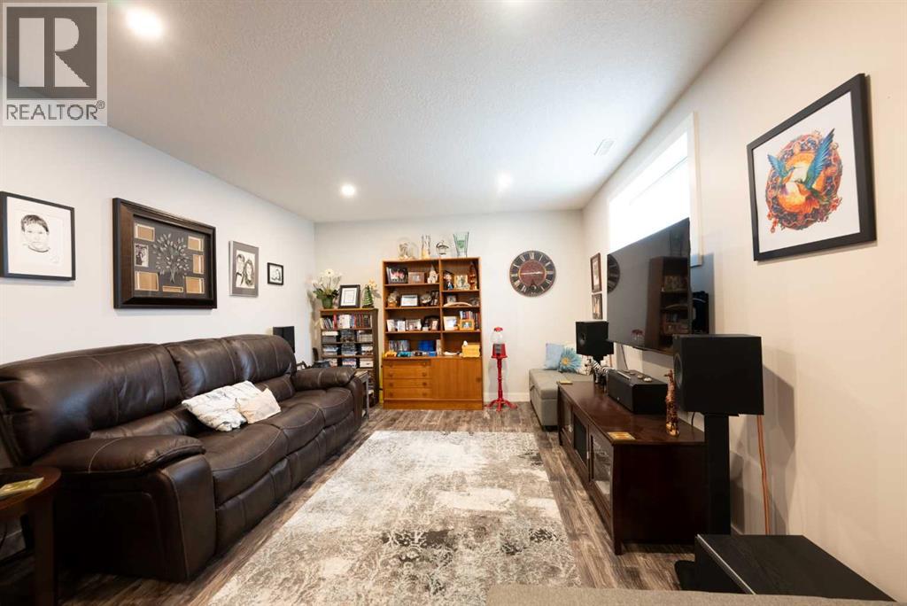 4, 59 Aquitania Circle W, Lethbridge, Alberta  T1J 5M5 - Photo 31 - A2264593