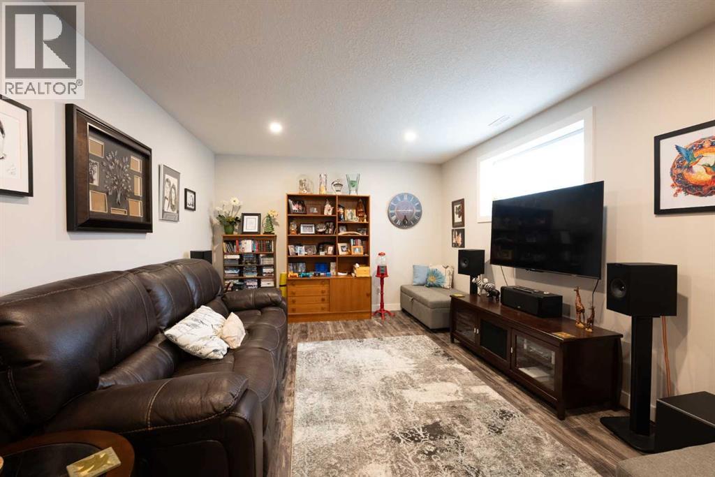 4, 59 Aquitania Circle W, Lethbridge, Alberta  T1J 5M5 - Photo 30 - A2264593