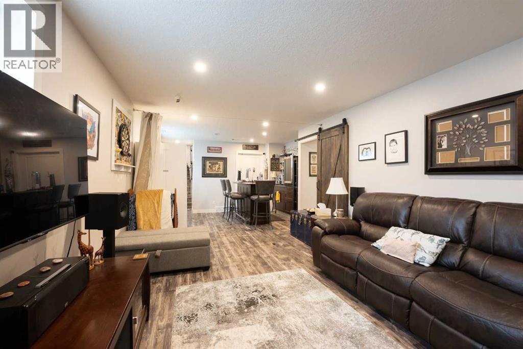 4, 59 Aquitania Circle W, Lethbridge, Alberta  T1J 5M5 - Photo 32 - A2264593