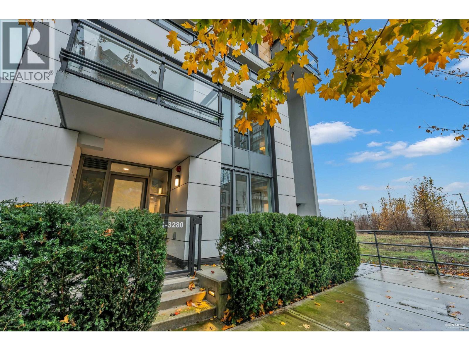 Th1 3280 Corvette Way, Richmond, British Columbia  V6X 0T9 - Photo 3 - R3070608