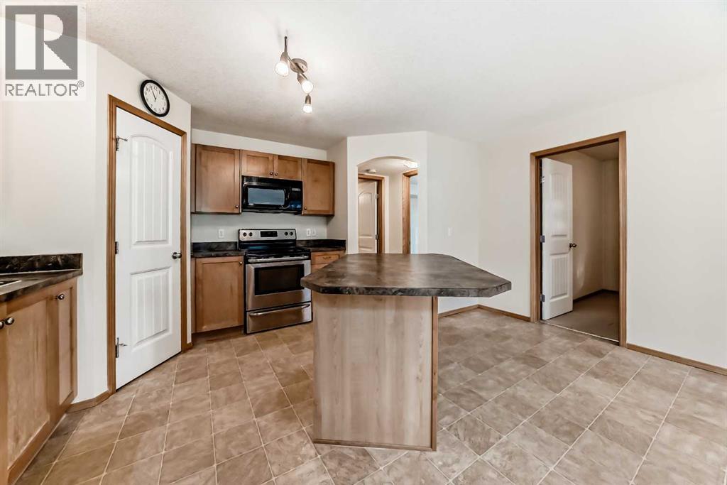 106, 20 Panatella Landing Nw, Calgary, Alberta  T3K 0K8 - Photo 6 - A2263335