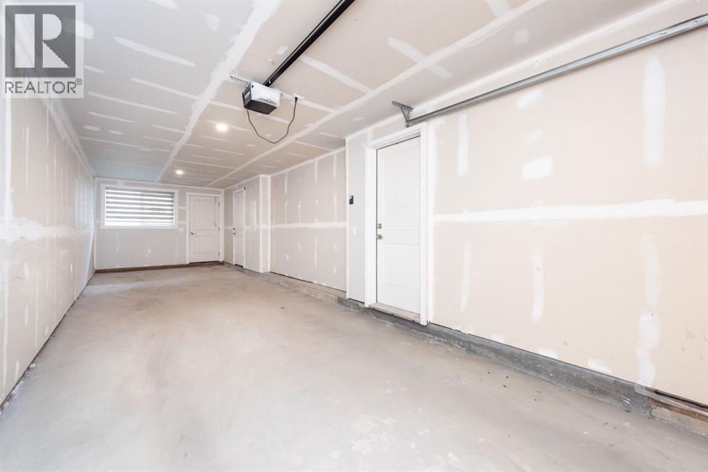 905, 33 Merganser Drive W, Chestermere, Alberta T1X 2S3 - Photo 28 - A2268972